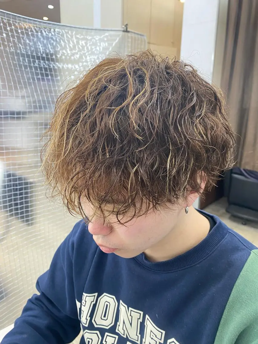 ショート パーマ メンズ メンズパーマ 波巻きパーマ カット パーマ 市川 博紀 店長のヘアスタイル
