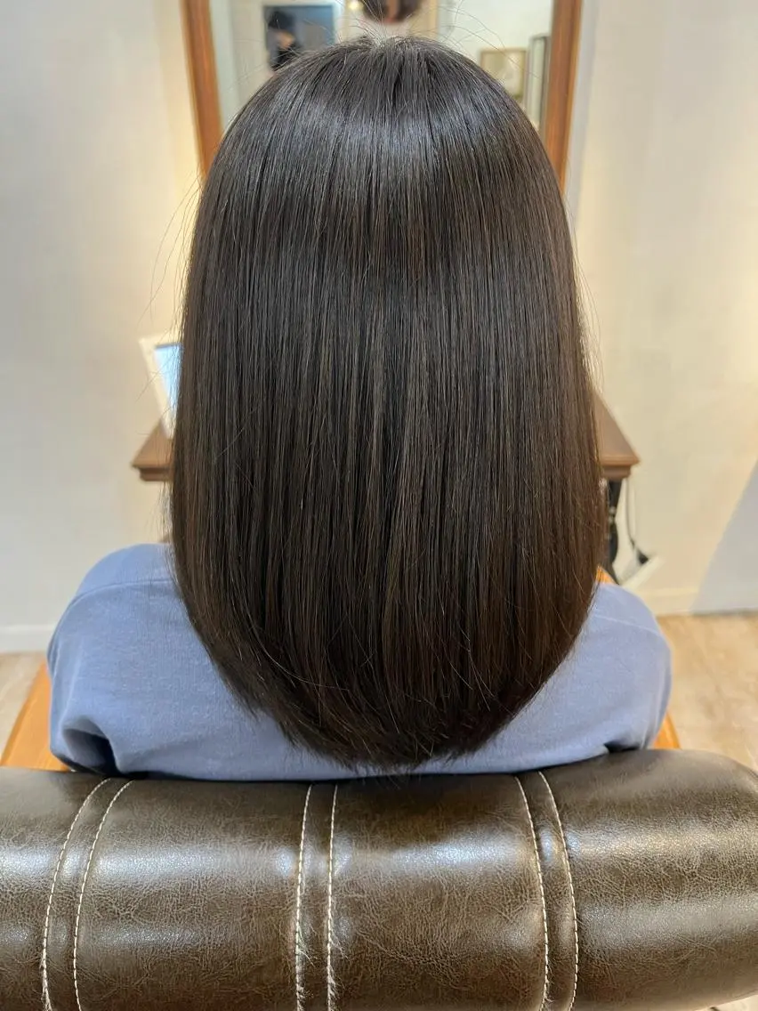 セミロング カラー カット ヘアカラー トリートメント ヘアセット 🫧艶ダブルカラー ブリーチ🫧トモヤのヘアスタイル