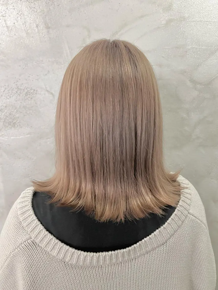 ミディアム カラー ベージュカラー ミルクティーベージュ ヘアカラー 透明感カラー/ ブリーチ無し/RYOのヘアスタイル