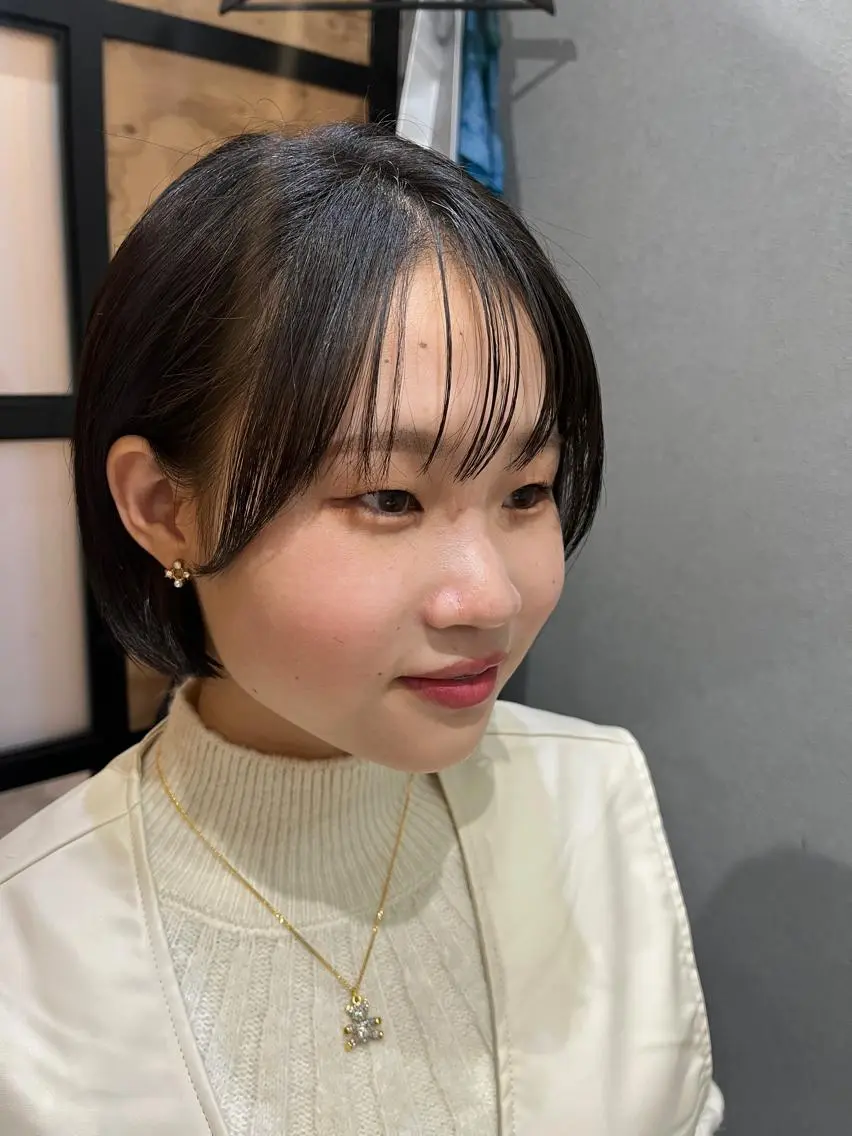 ショート カラー パーマ ヘアアレンジ メンズ キッズ ネイル マツエク・マツパ アイブロウ メンズハイライト メンズパーマ ブラウンカラー ケアカラー 透明感カラー 久木原 ゆりのヘアスタイル