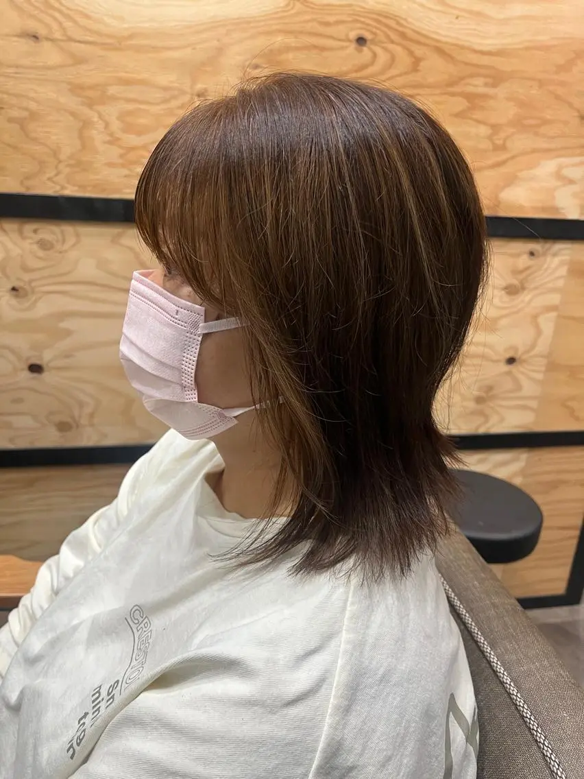 セミロング カラー パーマ ヘアアレンジ メンズ キッズ ネイル マツエク・マツパ メンズブリーチ メンズハイライト メンズインナーカラー メンズ韓国風 ブリーチ 久木原 ゆりのヘアスタイル