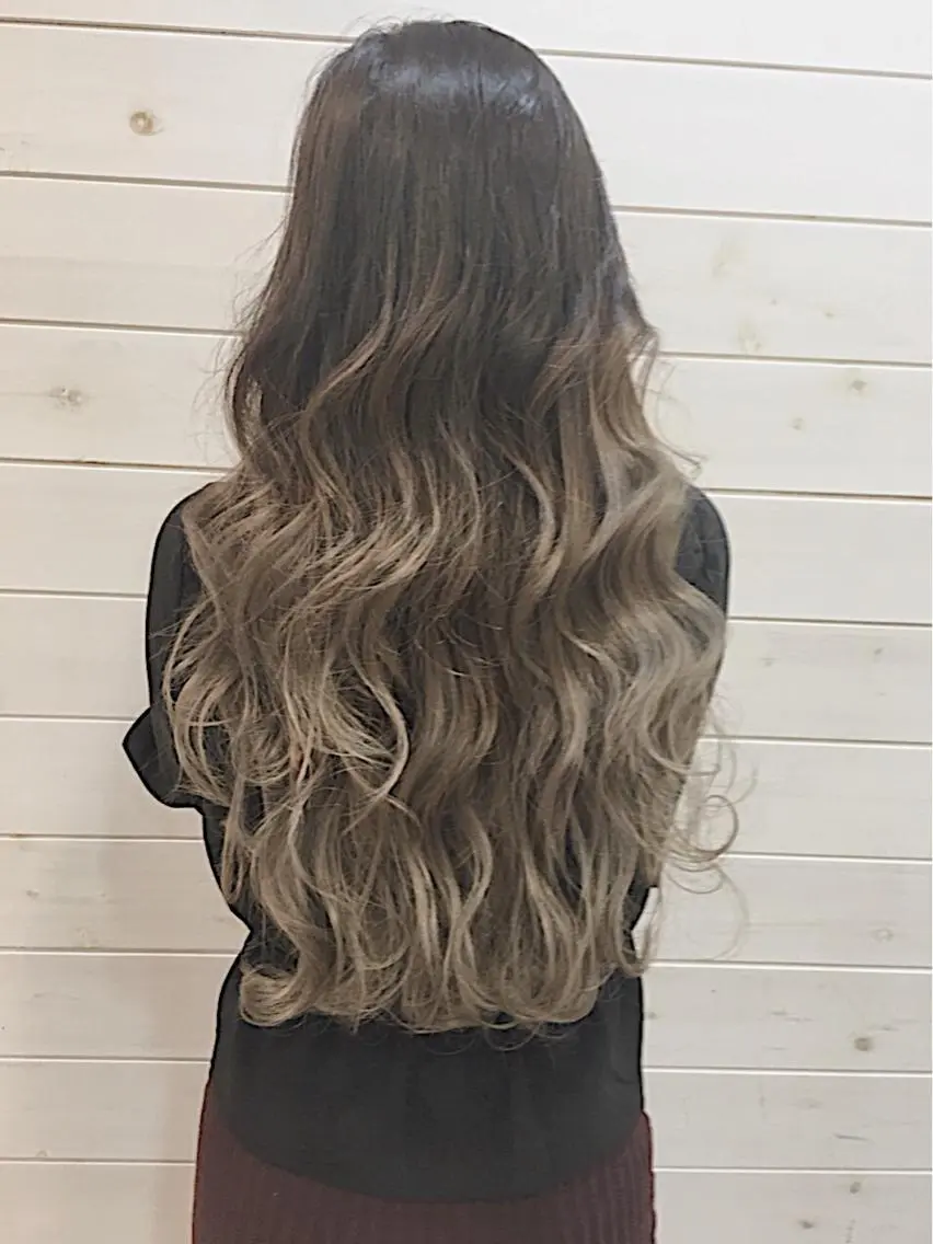 ロング カラー グラデーションカラー 心斎橋韓国ボブ 好原良真のヘアスタイル