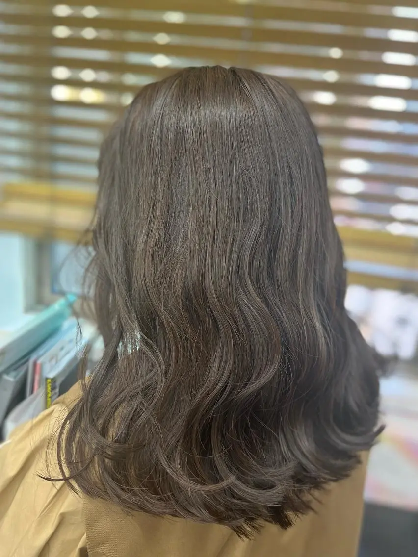ロング 川畑 花菜のヘアスタイル