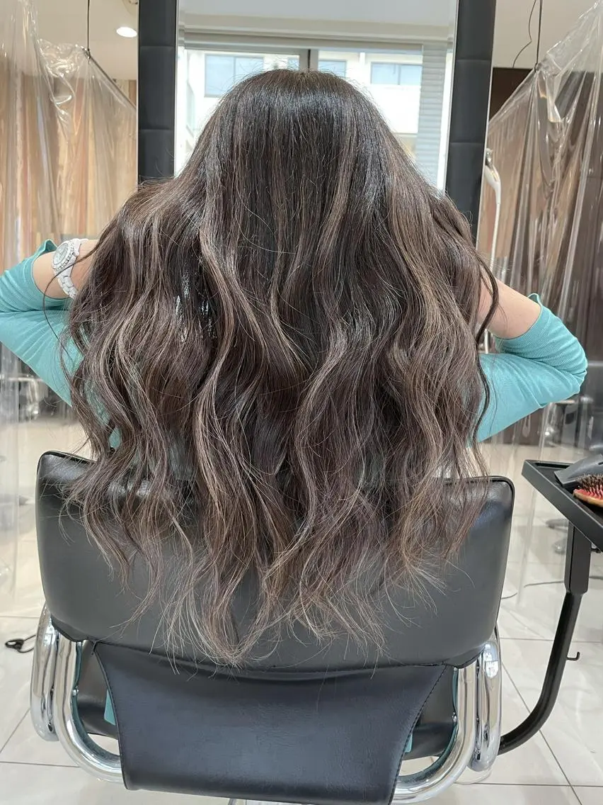 ロング カラー 神戸 大輝のヘアスタイル
