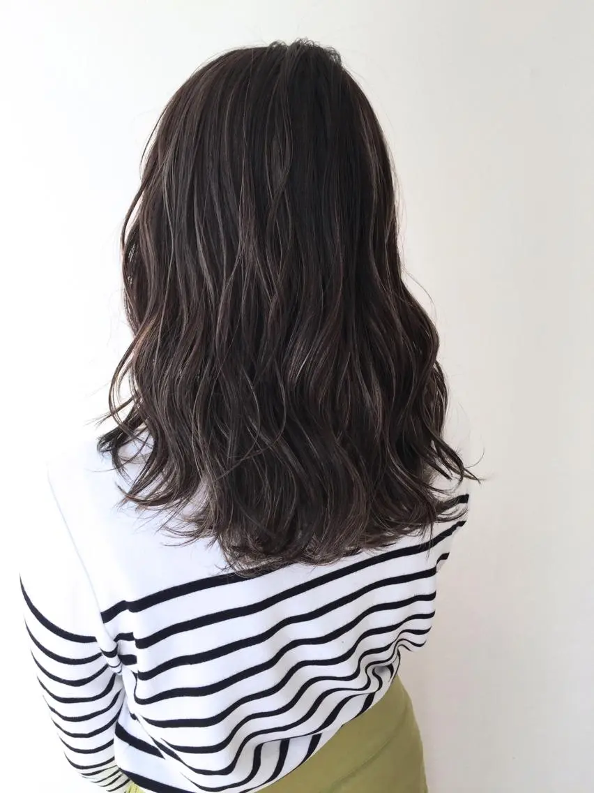 ミディアム Noe心斎橋 堀田 朋宏のヘアスタイル