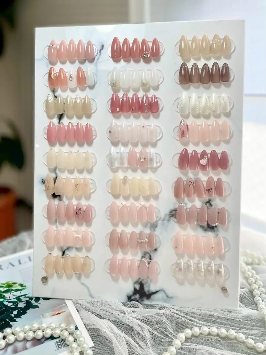ネイル ハンドネイル M2 BEAUTY Marieのネイルデザイン