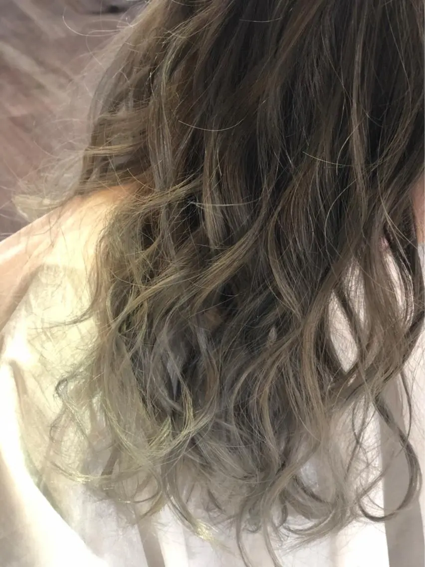 ミディアム ヘアカラー トリートメント 西村 雄二/エクステのヘアスタイル