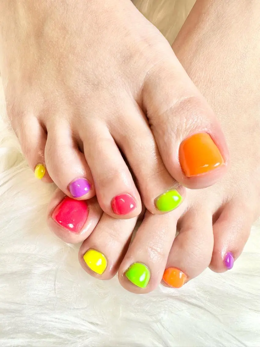 ネイル フットネイル フットネイル abuuuuu nailsのネイルデザイン