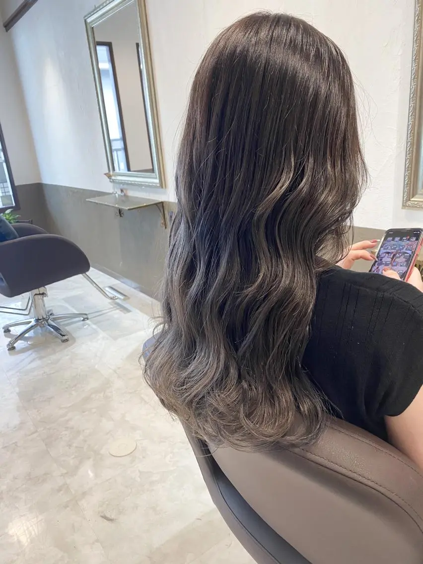 ロング カラー 坂井田 浩樹のヘアスタイル