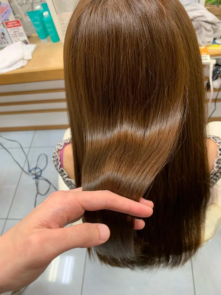 ロング 髪質改善 トリートメント ヘアカラー トリートメント 髪質改善/縮毛矯正 /レイヤーカット岡部のヘアスタイル