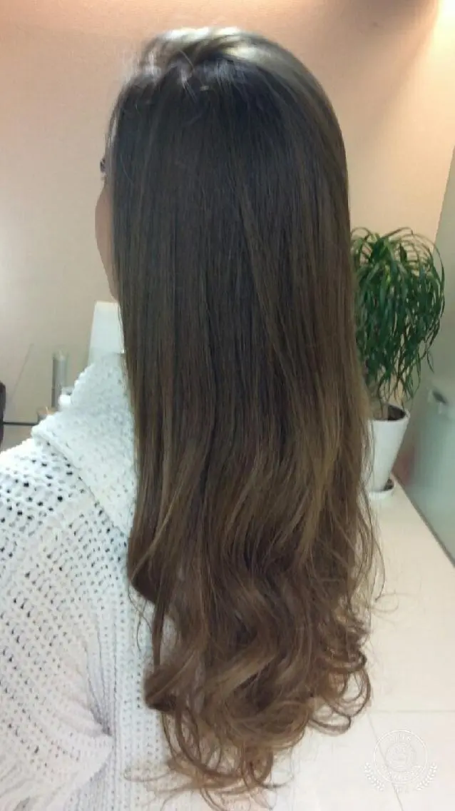 ロング 天土 奈津美のヘアスタイル