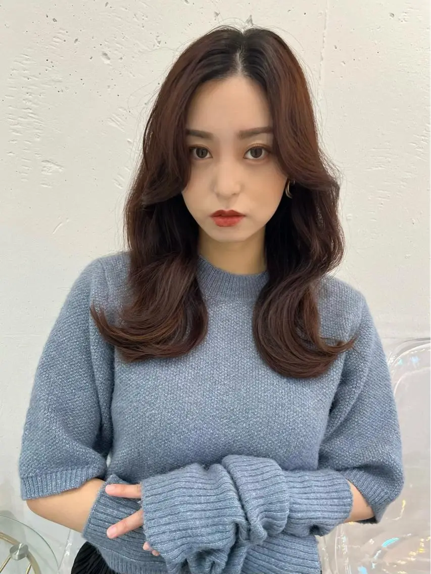 セミロング 顔まわりレイヤー 韓国風ヘア レイヤーカット レイヤー/ミディアム /ボブ/新宿のヘアスタイル