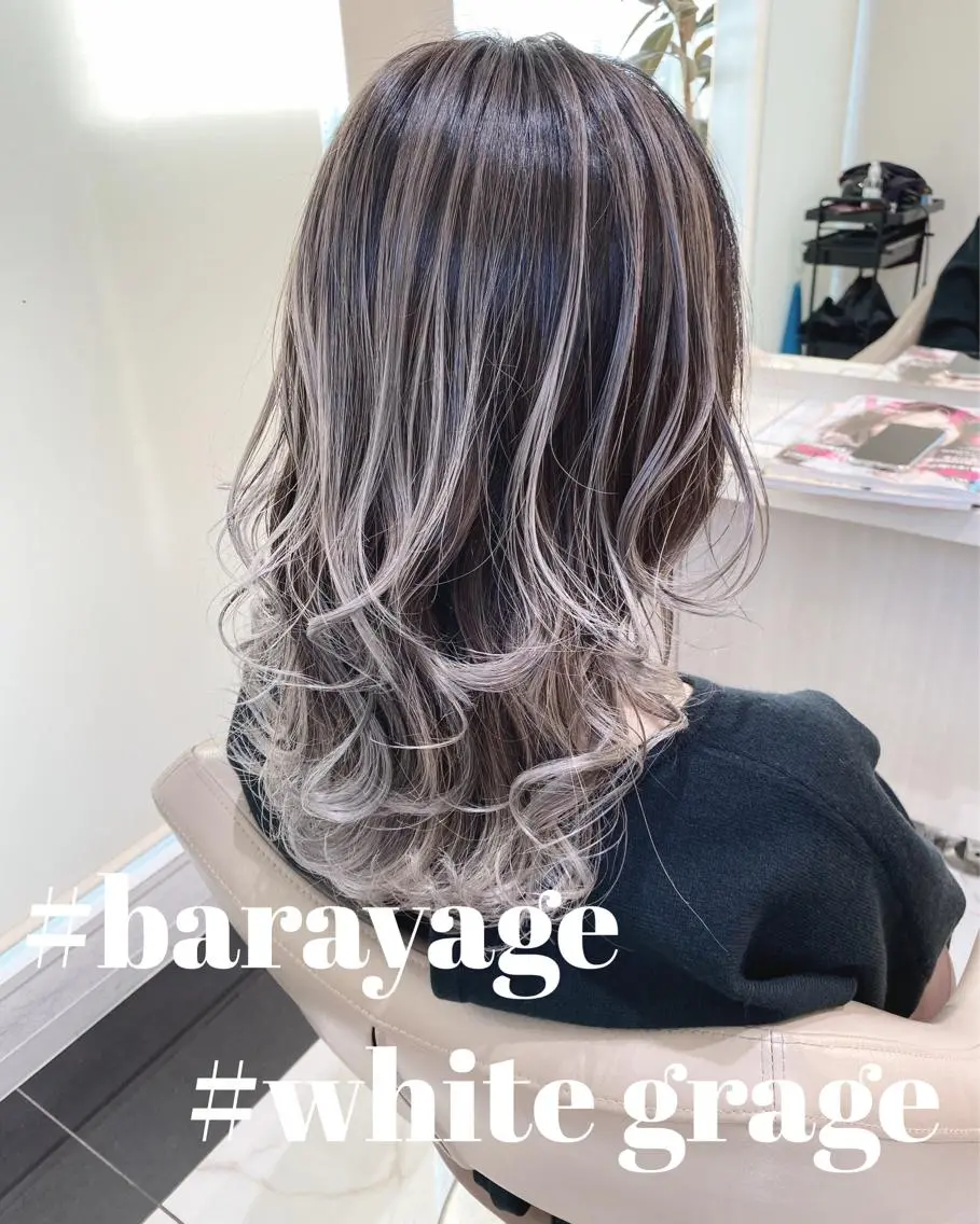 ミディアム カラー バレイヤージュ グレージュ レイヤーカット カット ヘアカラー 山崎俊輔/髪質改善 /バレイヤージュのヘアスタイル