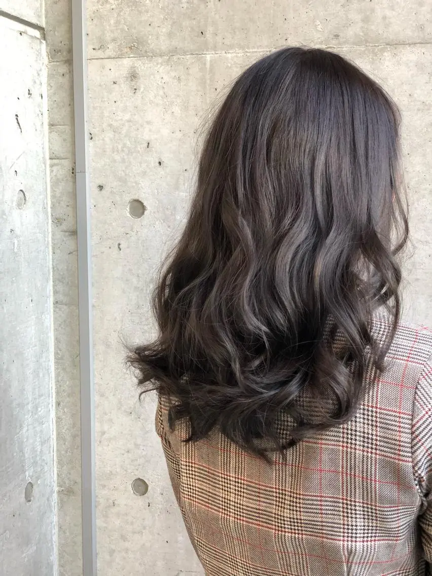 ロング カラー グレージュ カット ヘアカラー トリートメント 大栗 佑也  髪質改善のヘアスタイル