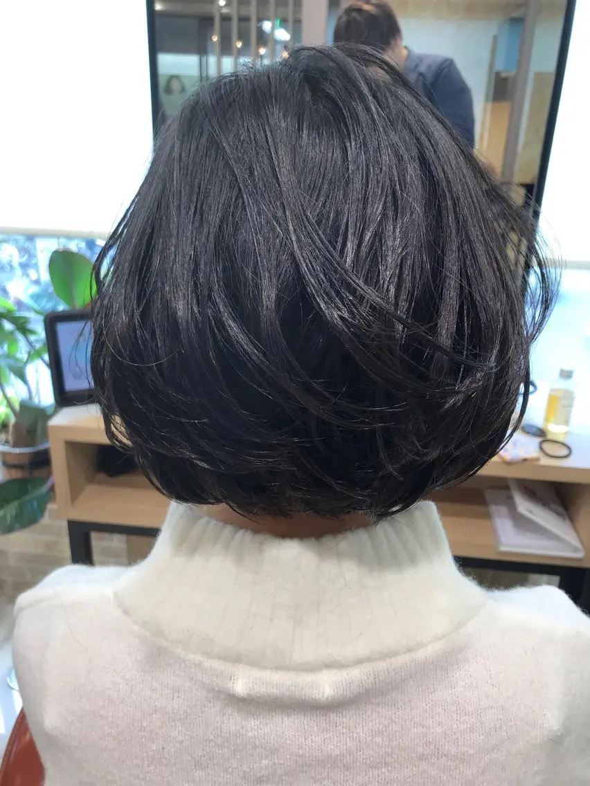 ショート ボブ カット ショート／透明感 カラー加治竜汰💡のヘアスタイル