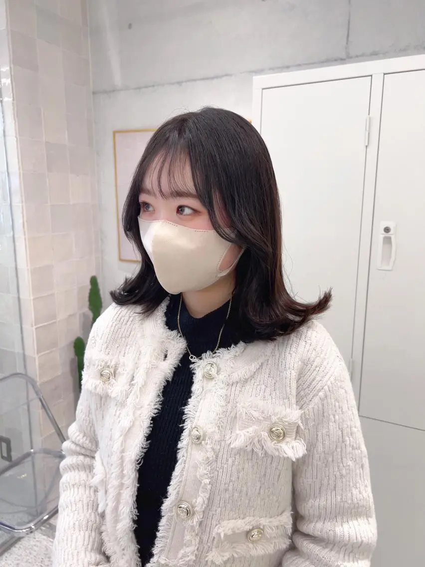 ミディアム カラー ブリーチ 透明感カラー ブリーチなしカラー くびれヘア 韓国風ヘア カット ヘアカラー トリートメント 韓国ヘア☁️ mitsukiのヘアスタイル
