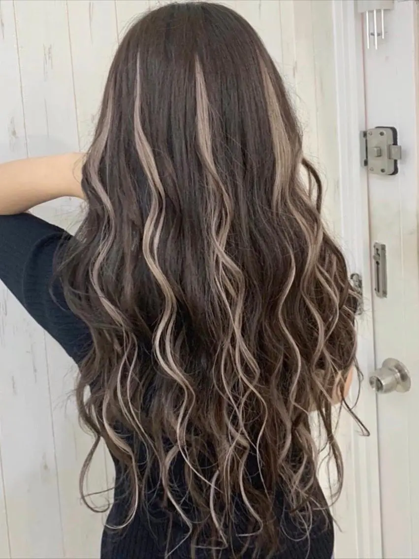 ロング カラー ヘアアレンジ Device ディバイスのヘアスタイル
