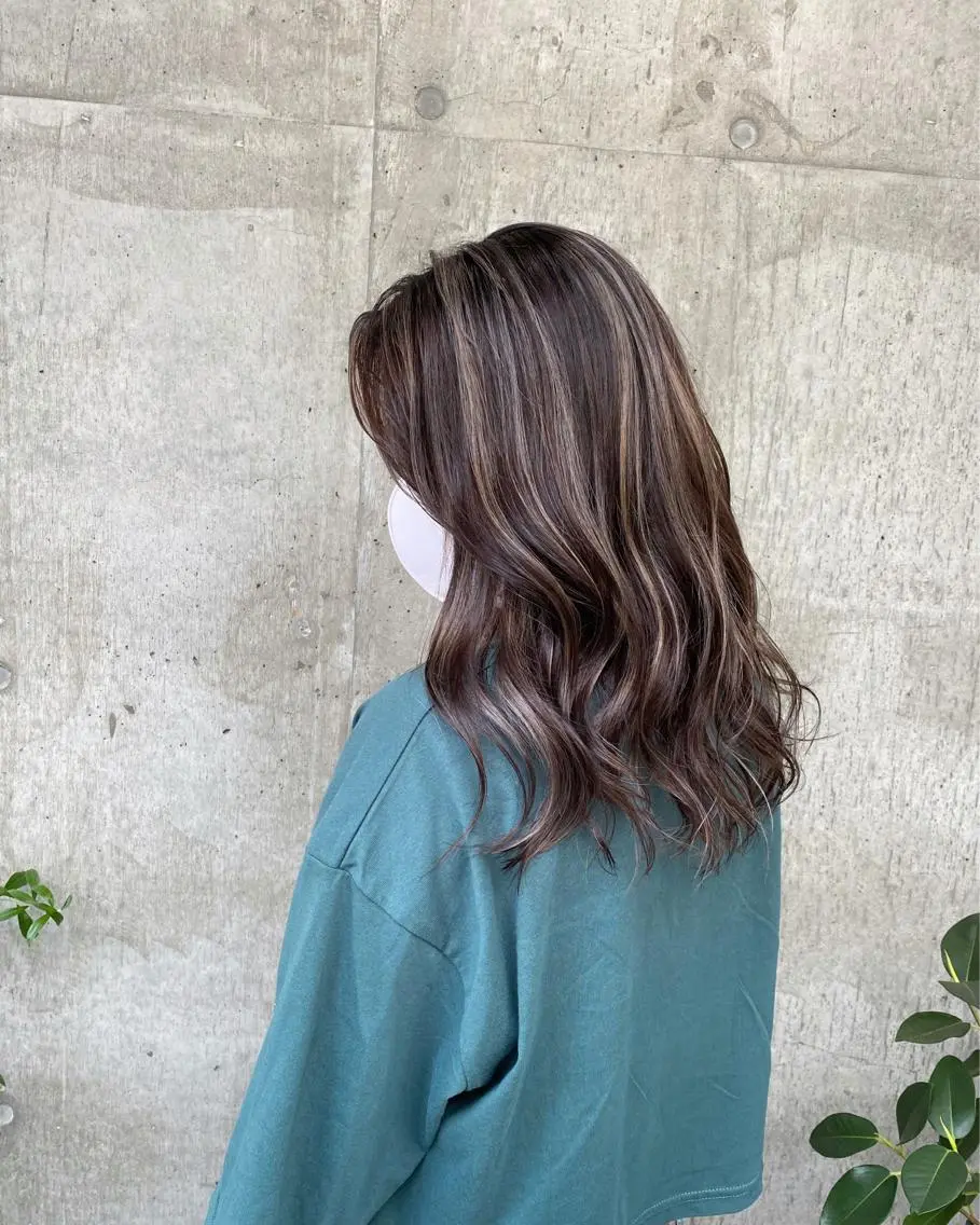 セミロング カラー ハイライトカラー ハイライト ヘアカラー 🌼透明感カラー ✳︎eri🌼のヘアスタイル