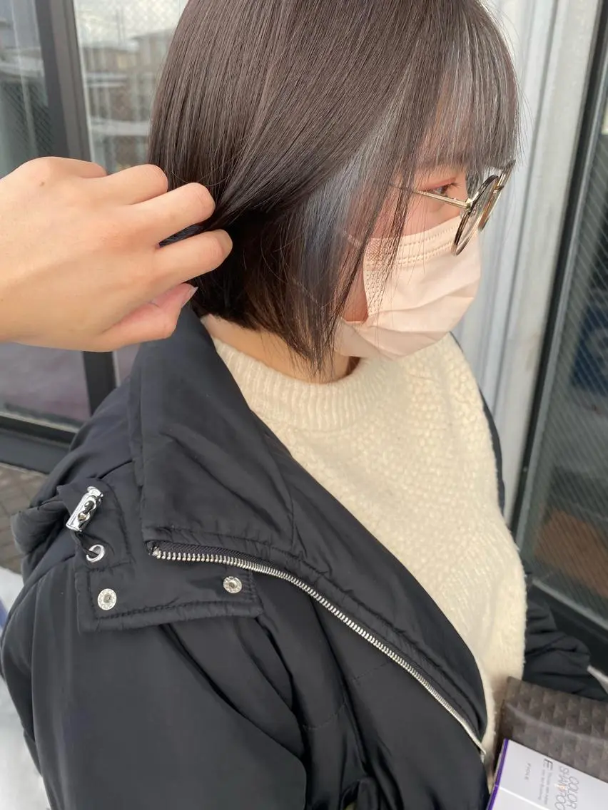 ショート カラー ミストバング フェイスフレーミング カット ヘアカラー Number CHIHIROのヘアスタイル