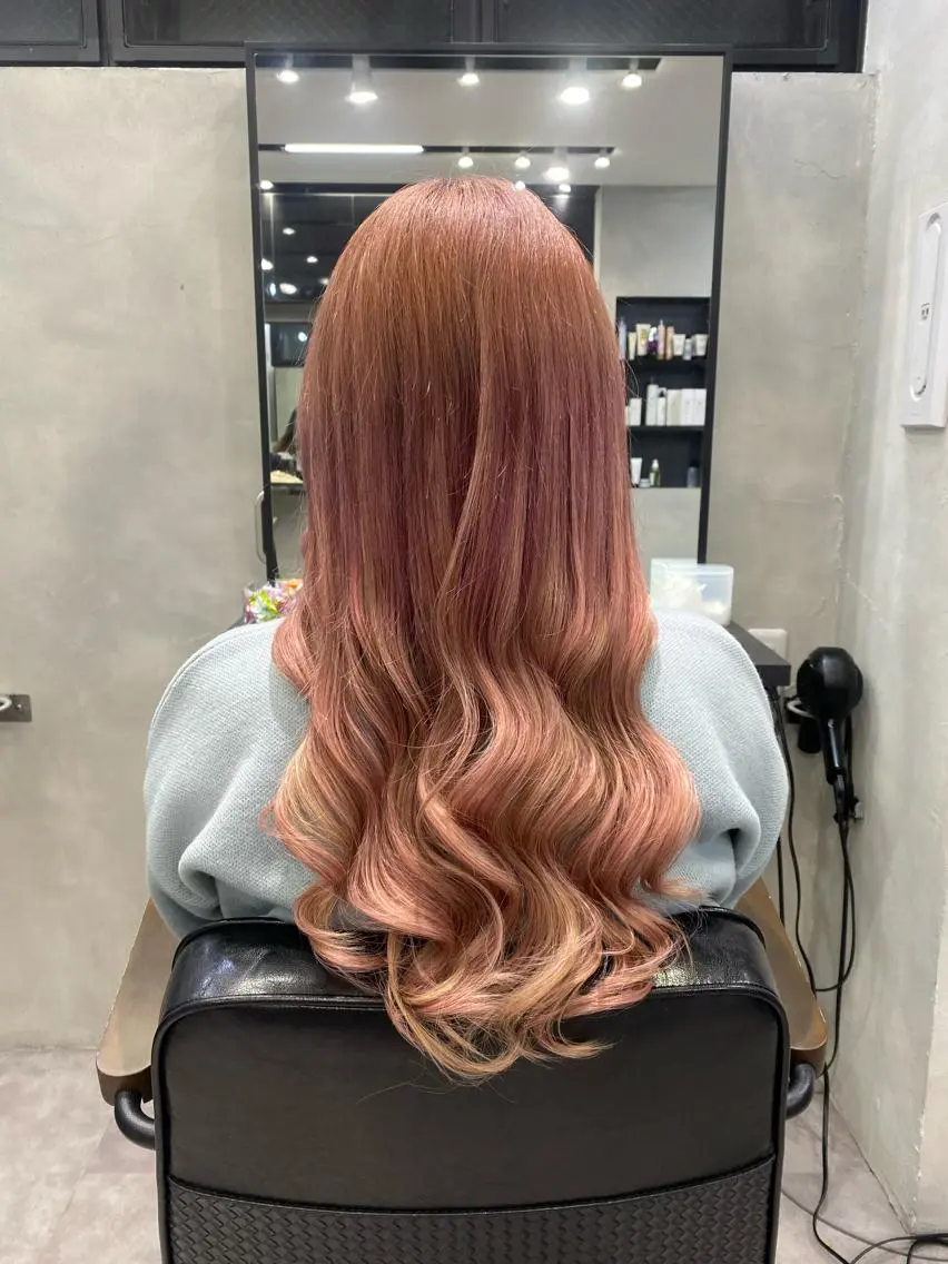 セミロング カラー ヘアアレンジ FAAM Tsuneのヘアスタイル