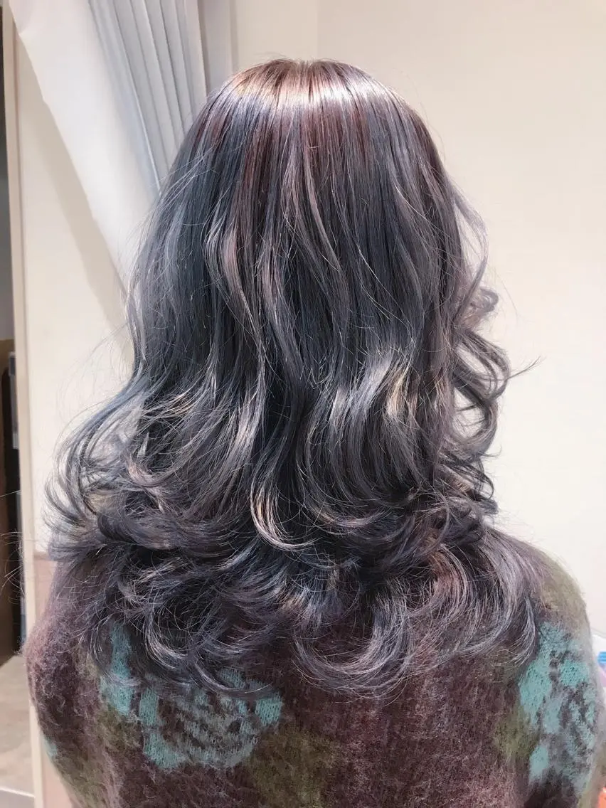 ロング カラー 古川 琴美のヘアスタイル