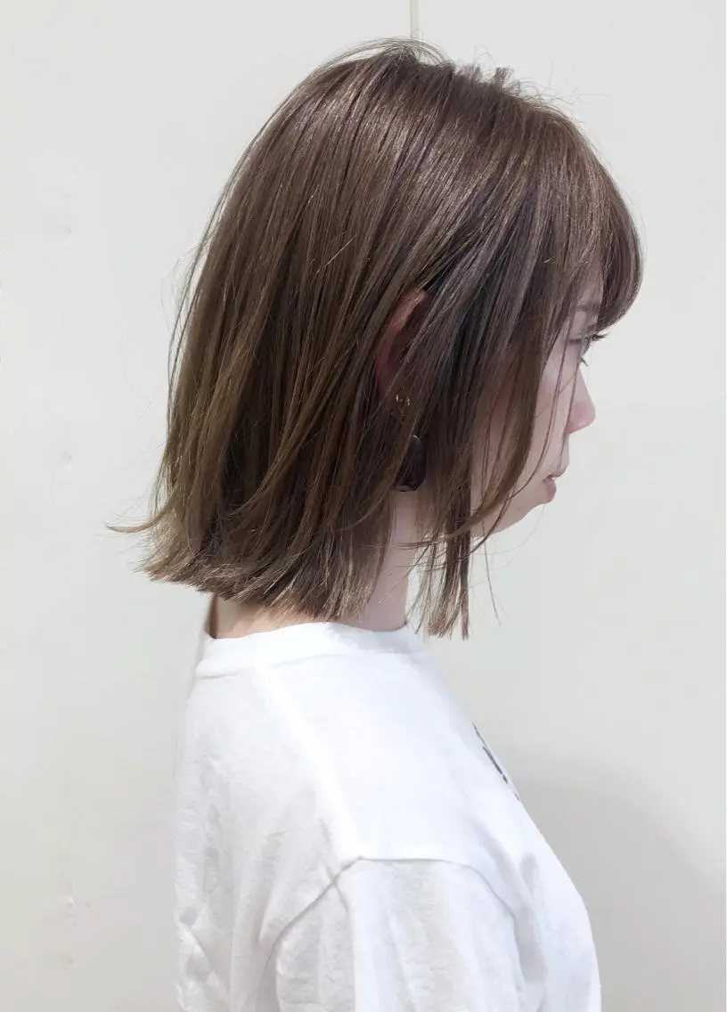 ミディアム カラー ベージュカラー ミルクティーベージュ ケアブリーチ 坪井佑樹のヘアスタイル