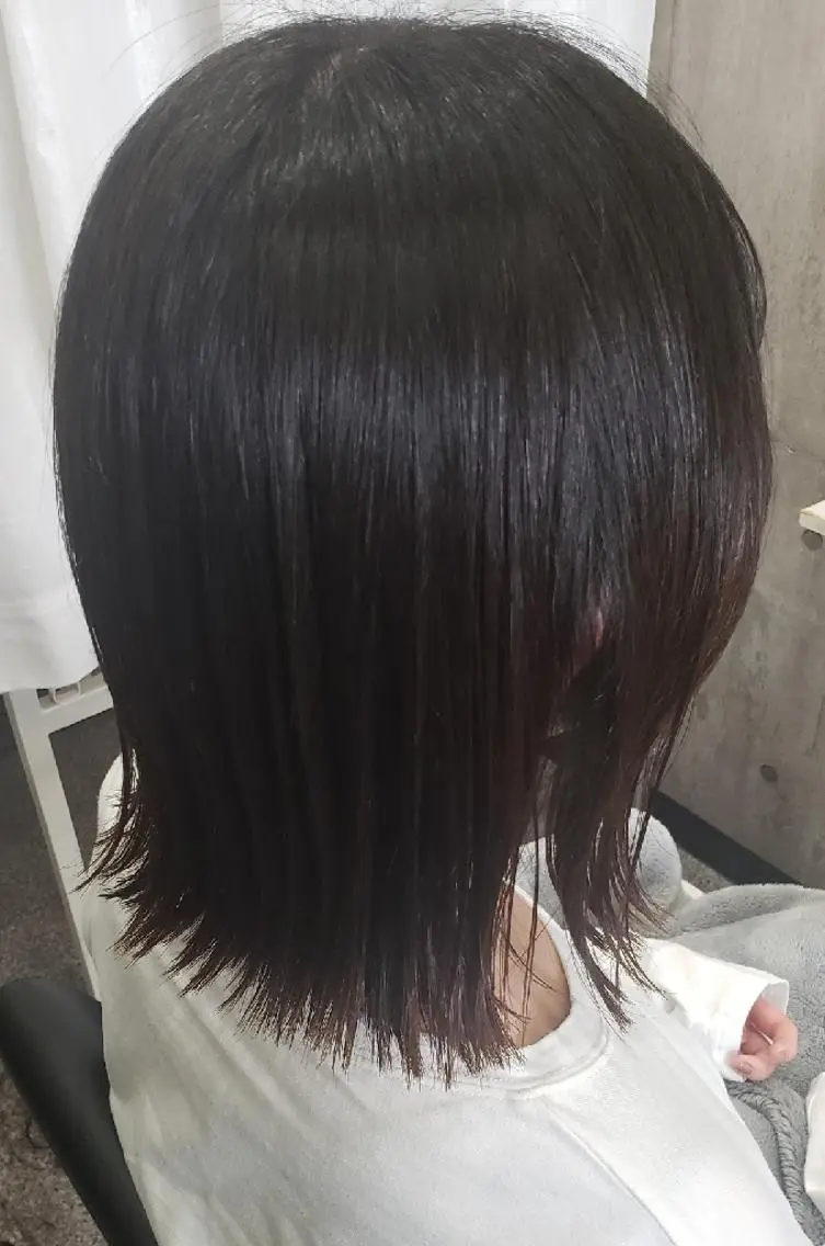 ミディアム 切りっぱなしボブ ボブ カット 黒田 かな子のヘアスタイル