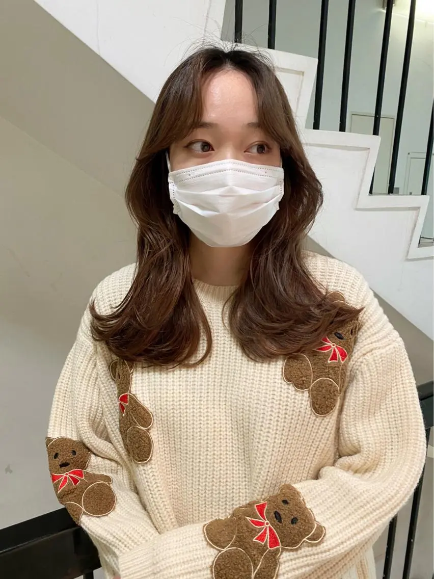 セミロング 'AXIS maiのヘアスタイル