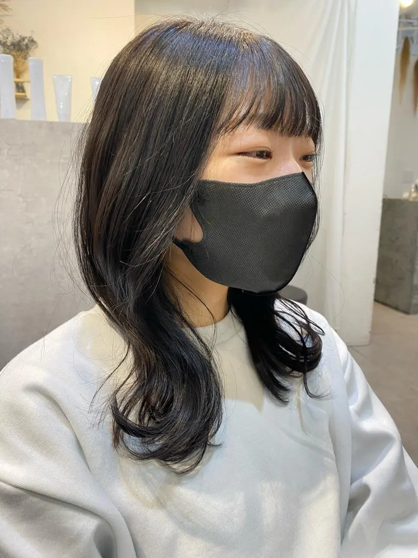 ミディアム カラー カット ヘアカラー トリートメント 似合う髪型見つけます AYAKAのヘアスタイル