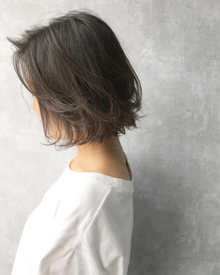 ショート カラー アッシュ レイヤーカット BLend 渋谷のヘアスタイル