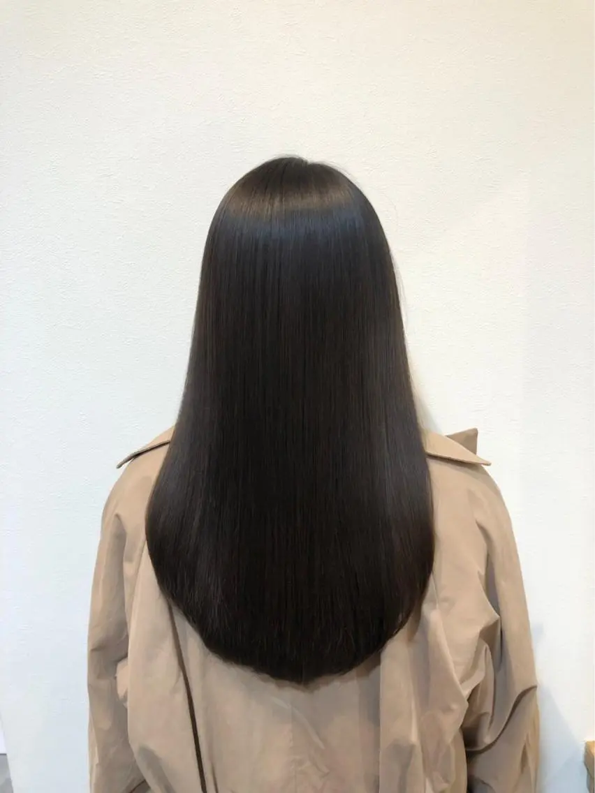 セミロング トリートメント 髪質改善ストレー ト指名NO.1林駿希のヘアスタイル