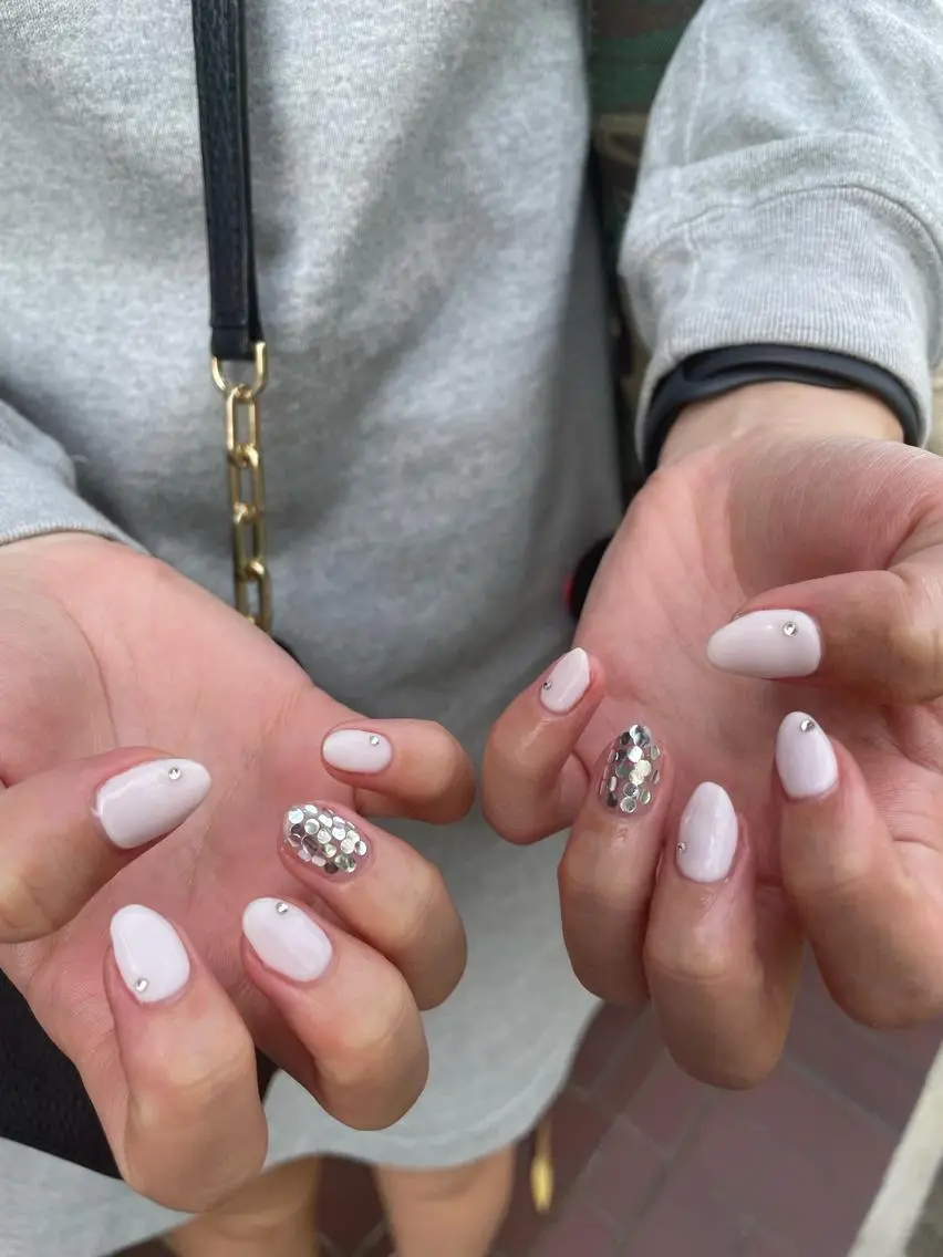 ネイル ハンドネイル ハンドケア はばすみれ🎀ﾈｲﾙ 光ﾌｪｲｼｬﾙ ﾍｱのネイルデザイン