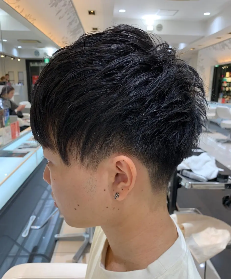 ショート パーマ メンズ マッシュ メンズパーマ くせ毛 赤み消しカラー /透明感カラー 上長のヘアスタイル