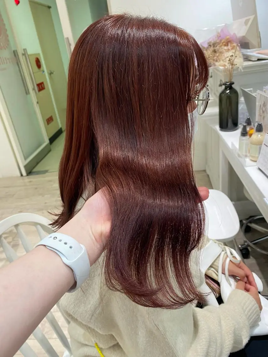 ロング カラー ブリーチ ブリーチなしカラー トリートメント ヘアカラー トリートメント 暖色カラー✨️ 門内 梨真のヘアスタイル