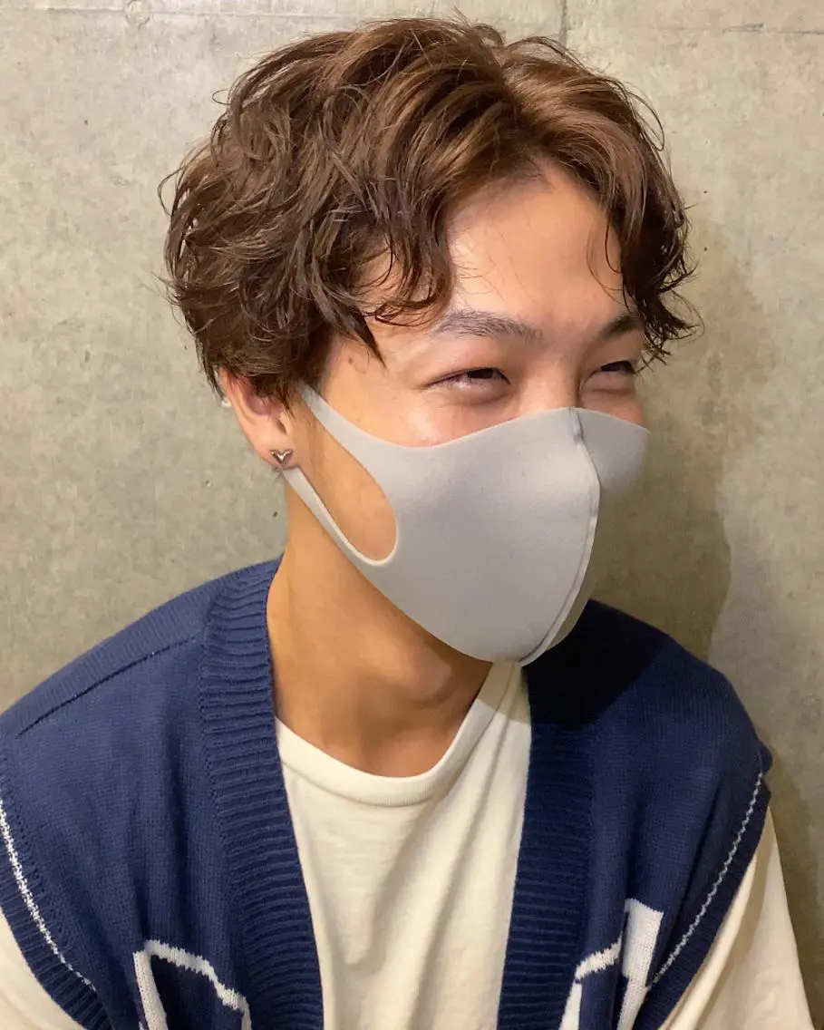 カラー パーマ メンズ メンズブリーチ ブリーチ ブラウンカラー ブリーチなしカラー パーマ 透明感カラー/ レイヤーkotonoのヘアスタイル