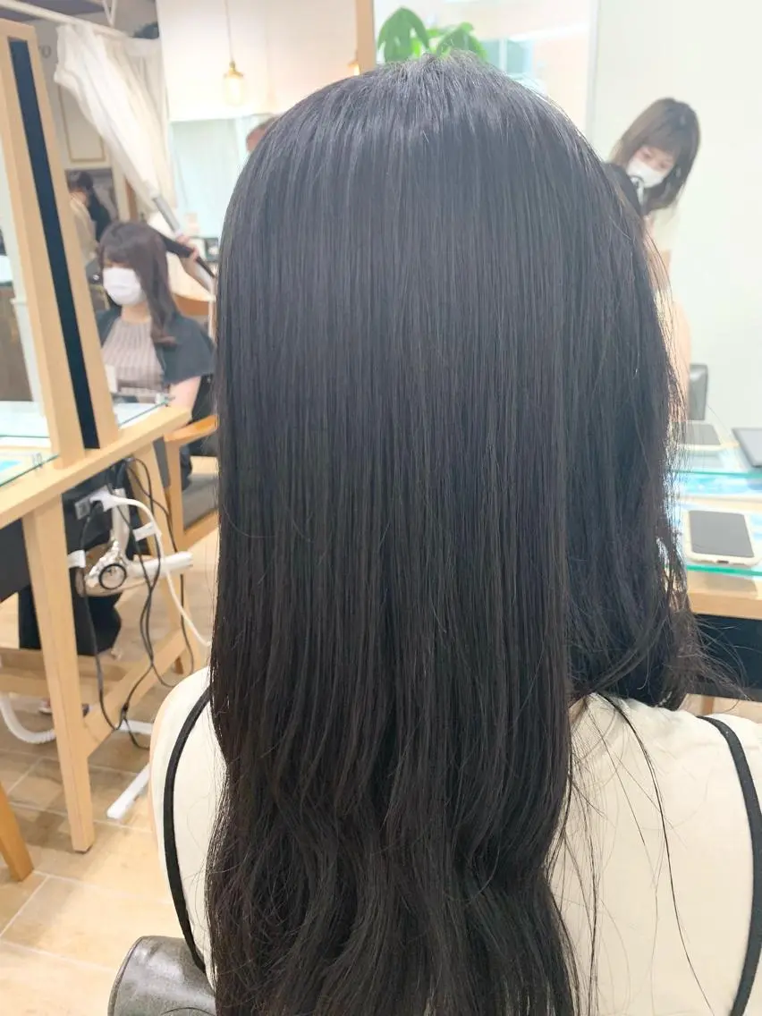 セミロング カラー パーマ ヘアアレンジ メンズ キッズ ネイル マツエク・マツパ トリートメント レイヤーカット/ 巻ける縮毛矯正のヘアスタイル