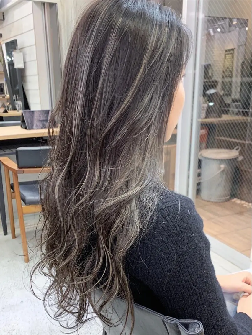 ロング カラー ハイライトカラー ハイライト ブリーチダブルカラー 【koide】のヘアスタイル