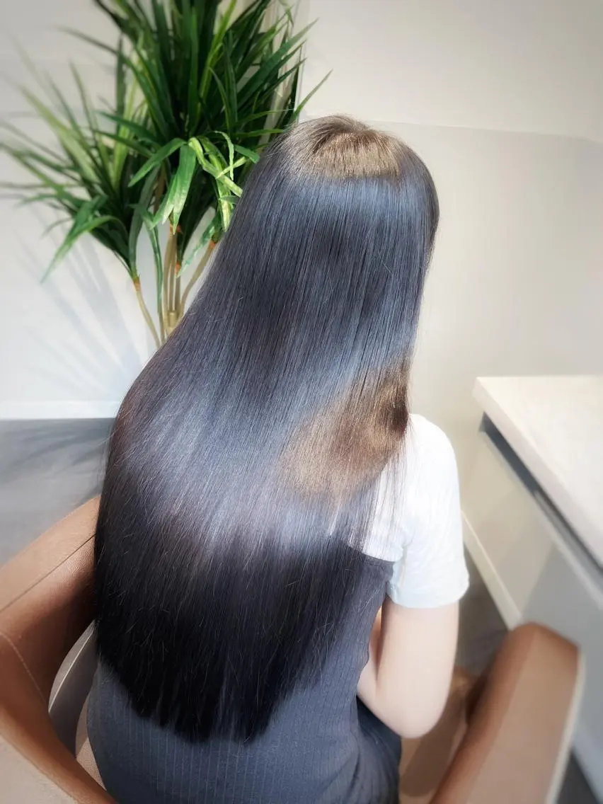 ロング カラー 韓国風カラー くびれヘア 顔周りカット 髪質改善 ヨシンモリ TAKUMI 【美髪特化】のヘアスタイル