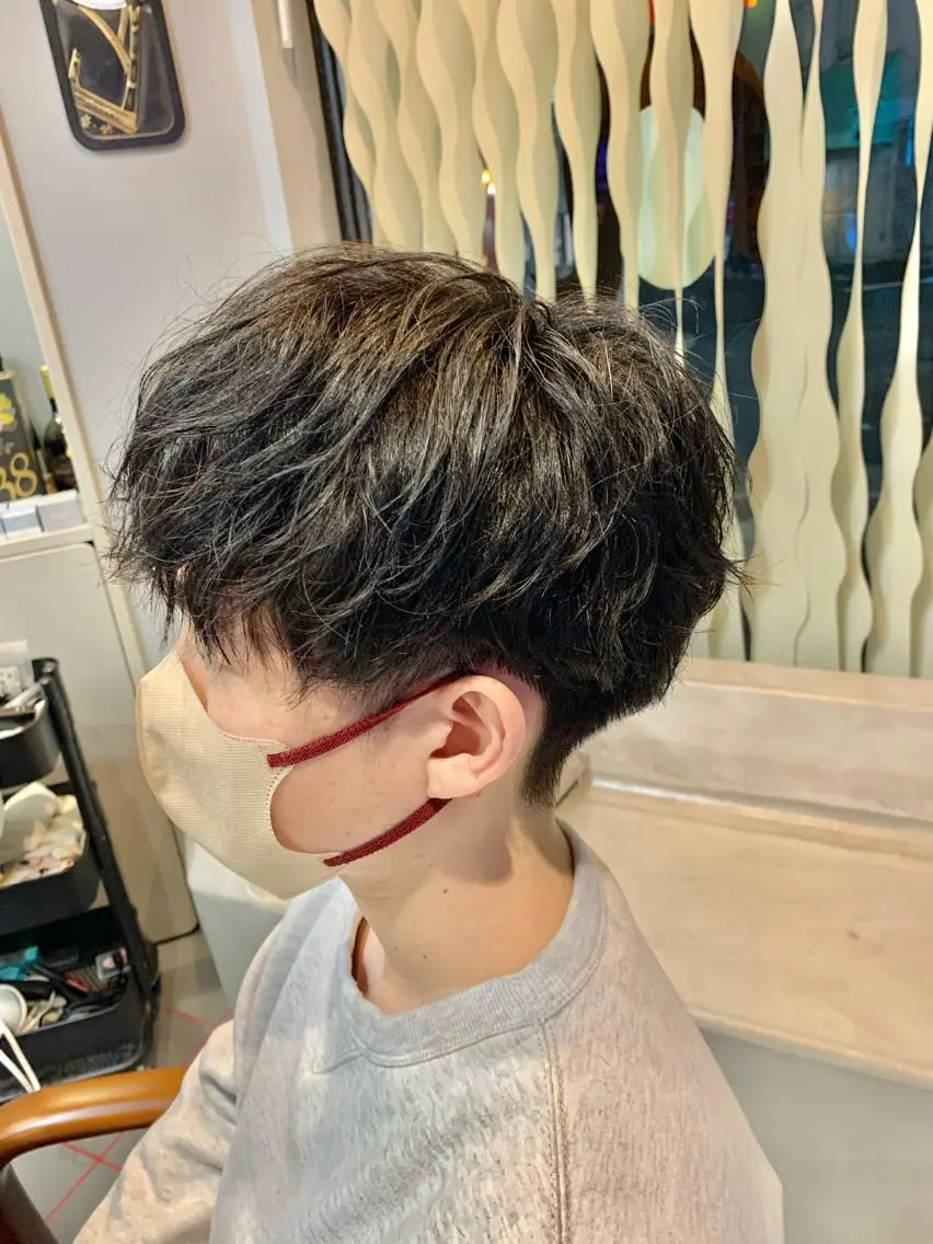 ショート パーマ メンズ メンズパーマ 【扱いやすいパーマ】 眞鍋拓己のヘアスタイル