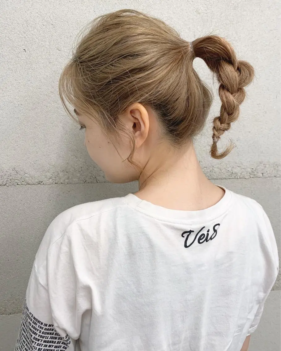 ミディアム カット ヘアカラー トリートメント 透明感カラー✂︎ YUKAのヘアスタイル