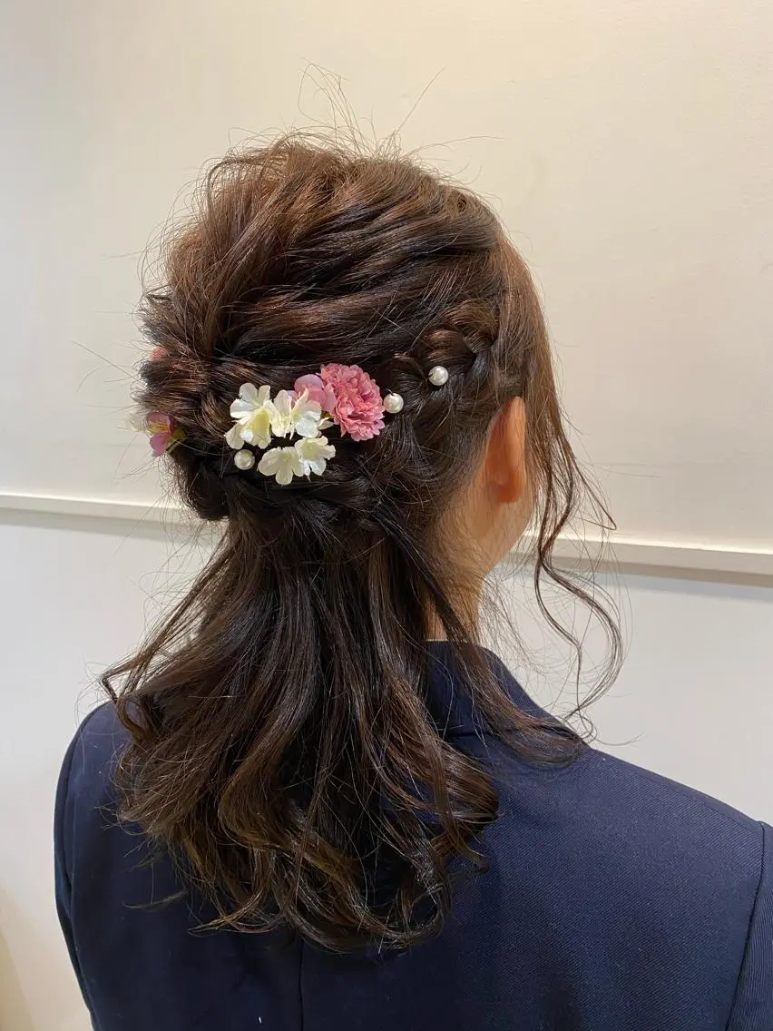 ヘアアレンジ 似合う髪型見つけます AYAKAのヘアスタイル
