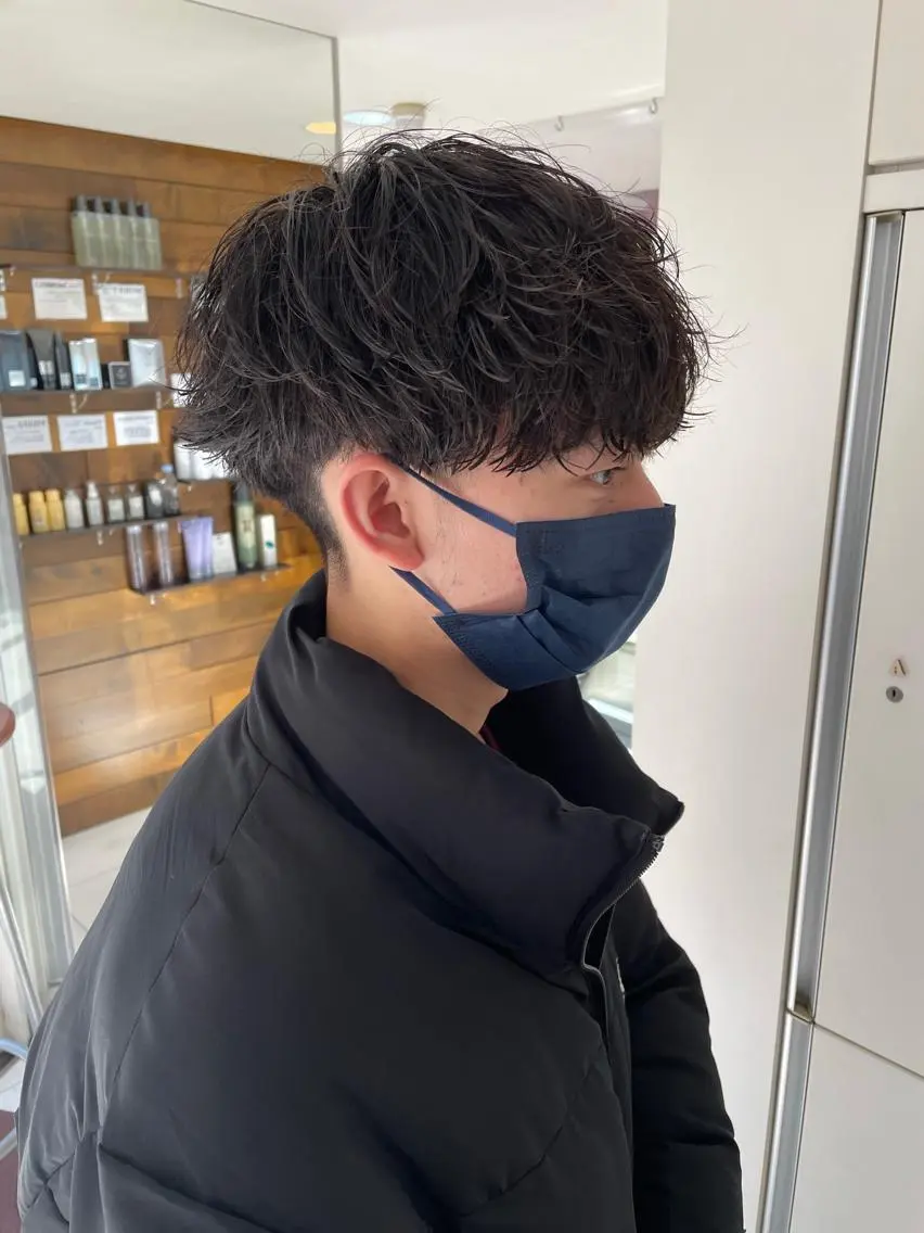 ショート カラー パーマ メンズ メンズパーマ 波巻きパーマ SHUN メンズパーマのヘアスタイル