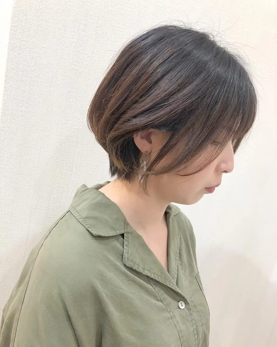 ショート 横浜ブリーチムラ直し ハイトーン/ブリーチのヘアスタイル