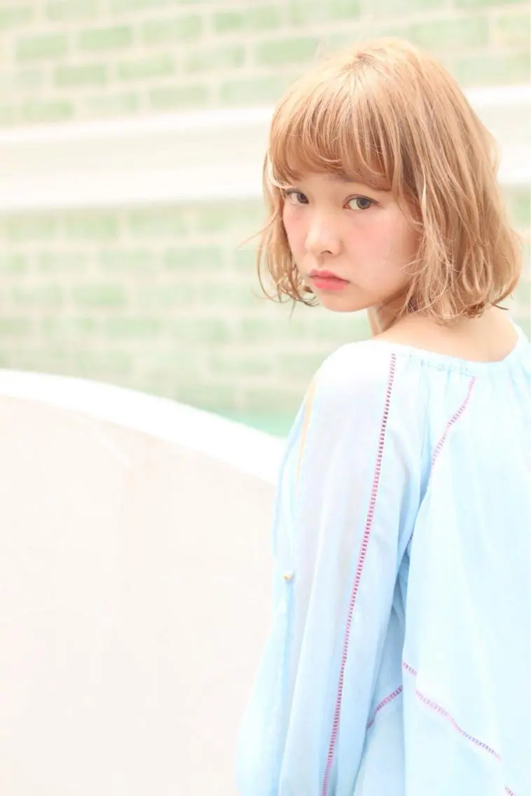 ミディアム カラー 外ハネヘア 🍊新宿南口🍊 ERINAのヘアスタイル