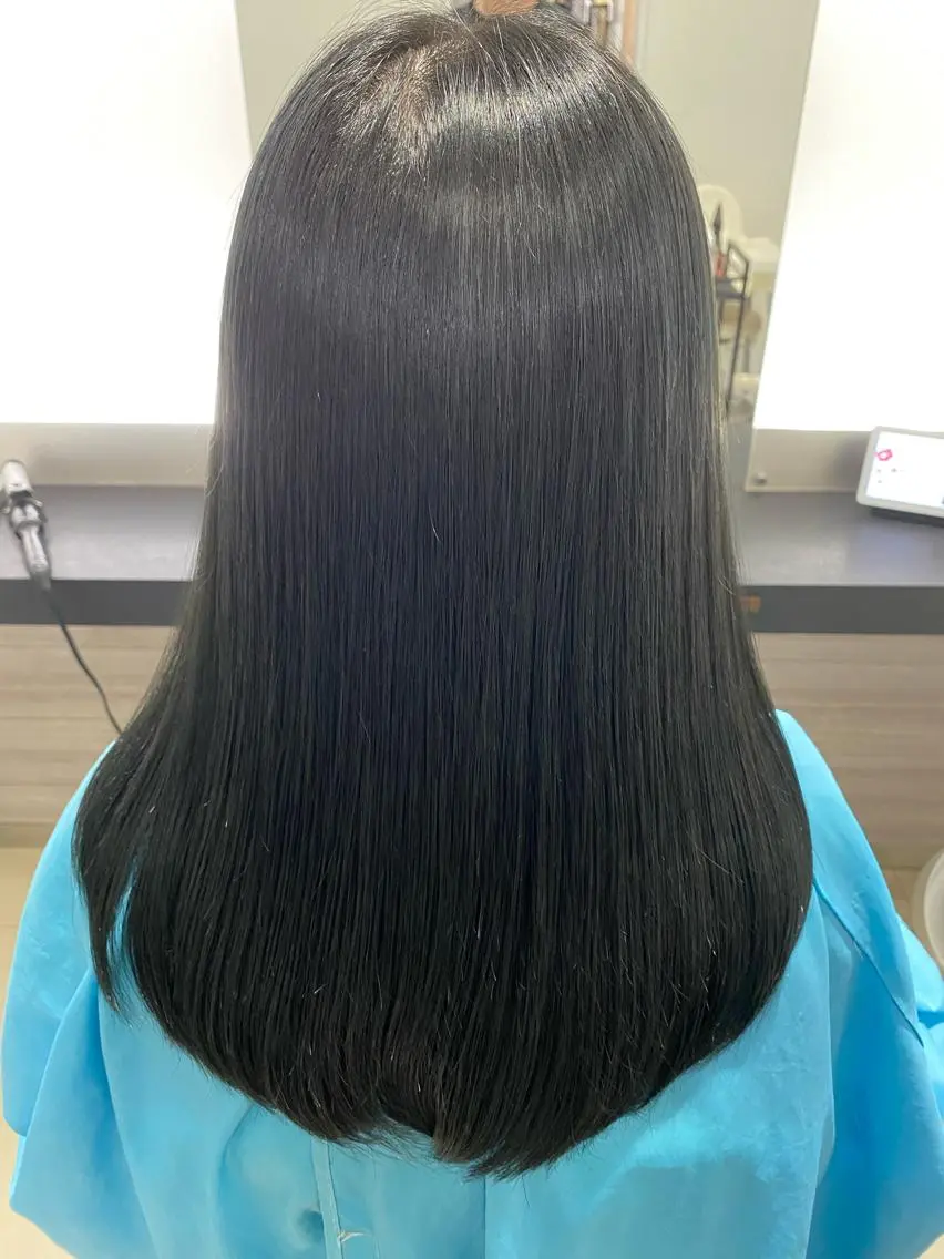 セミロング カラー トリートメント 神保 佑斗のヘアスタイル