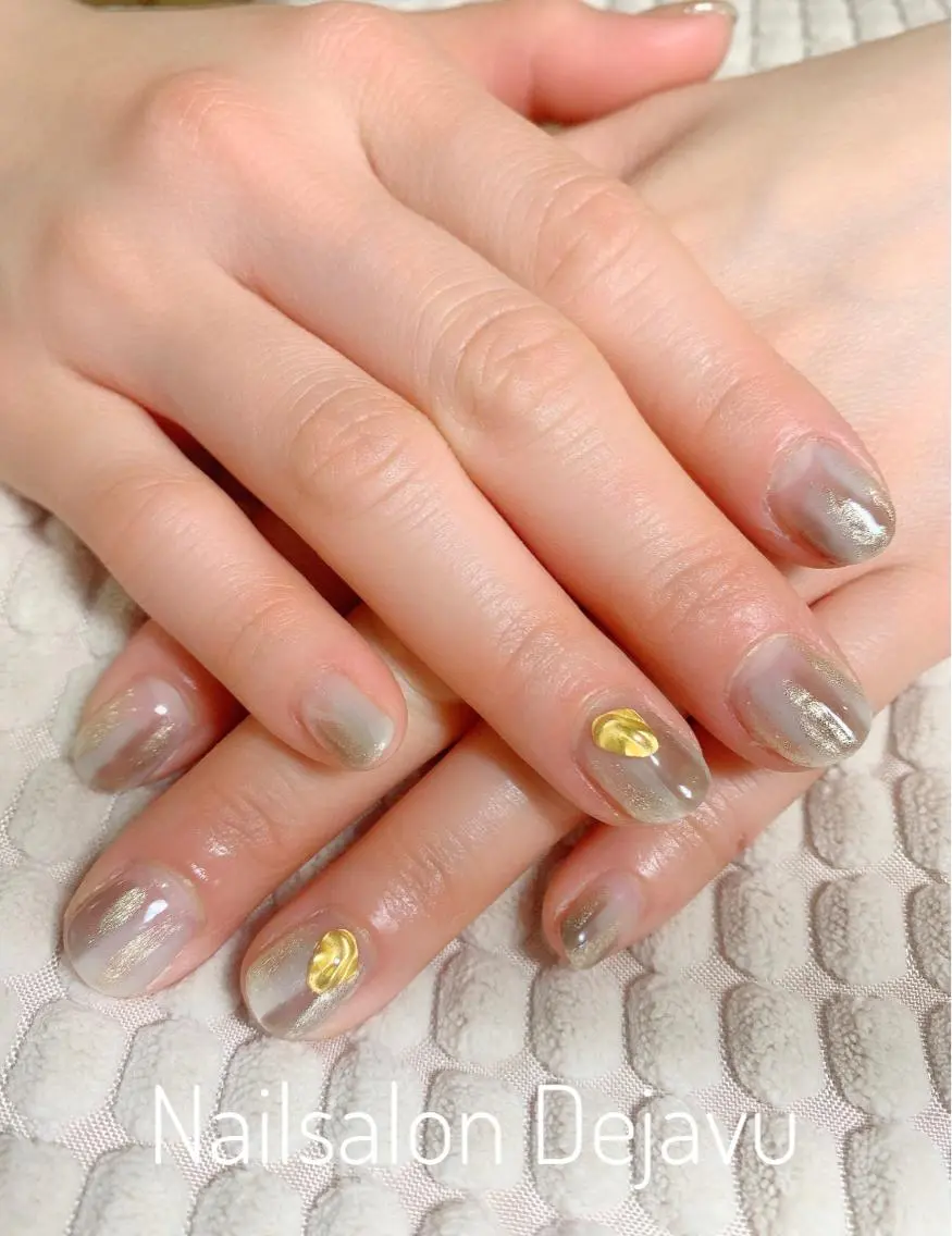 ネイル アートネイル ストーンネイル ハンドネイル Nail salon Dejavu 🌿のネイルデザイン