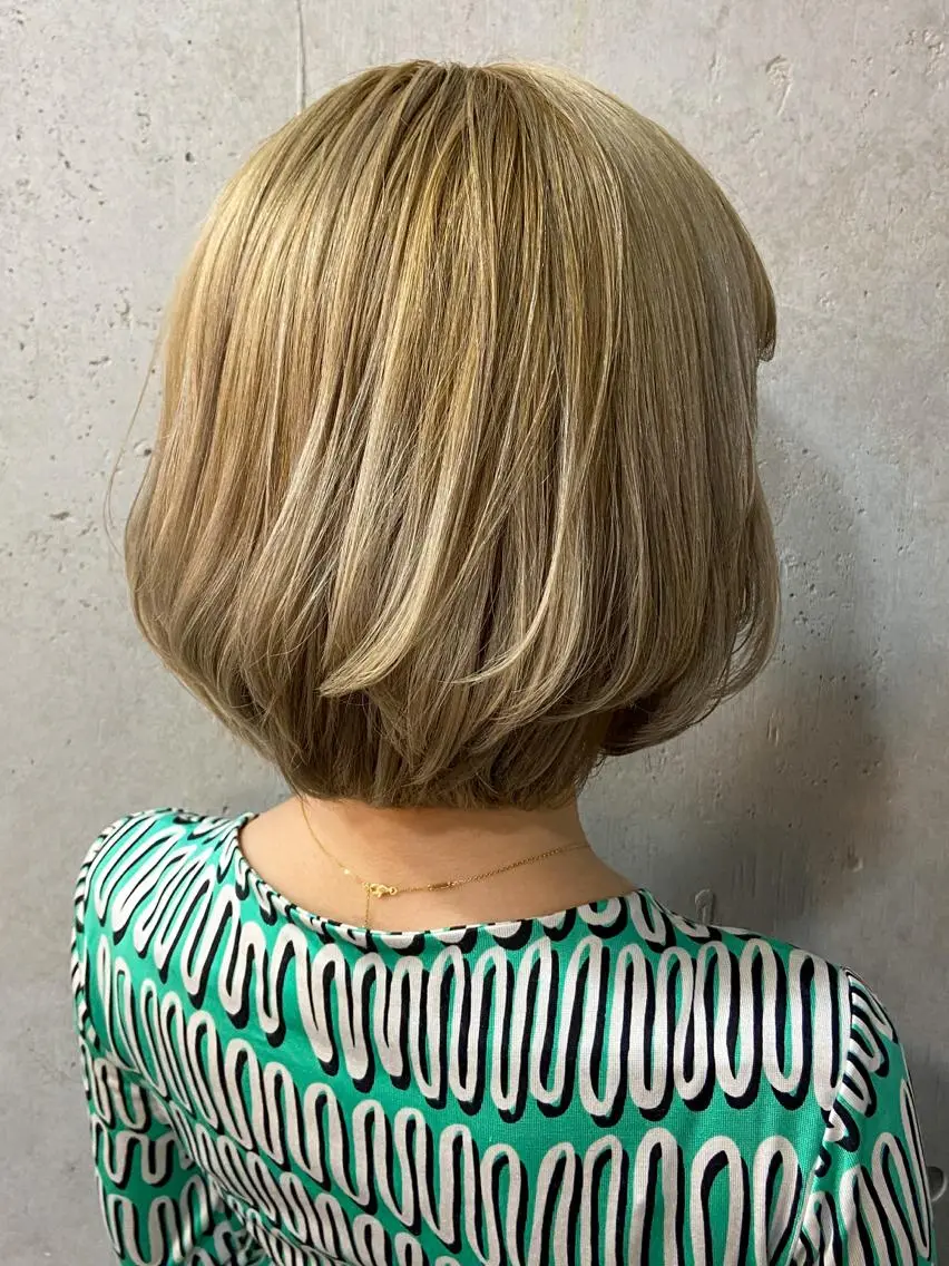 ショート カラー カット ヘアカラー トリートメント 川端 康介のヘアスタイル