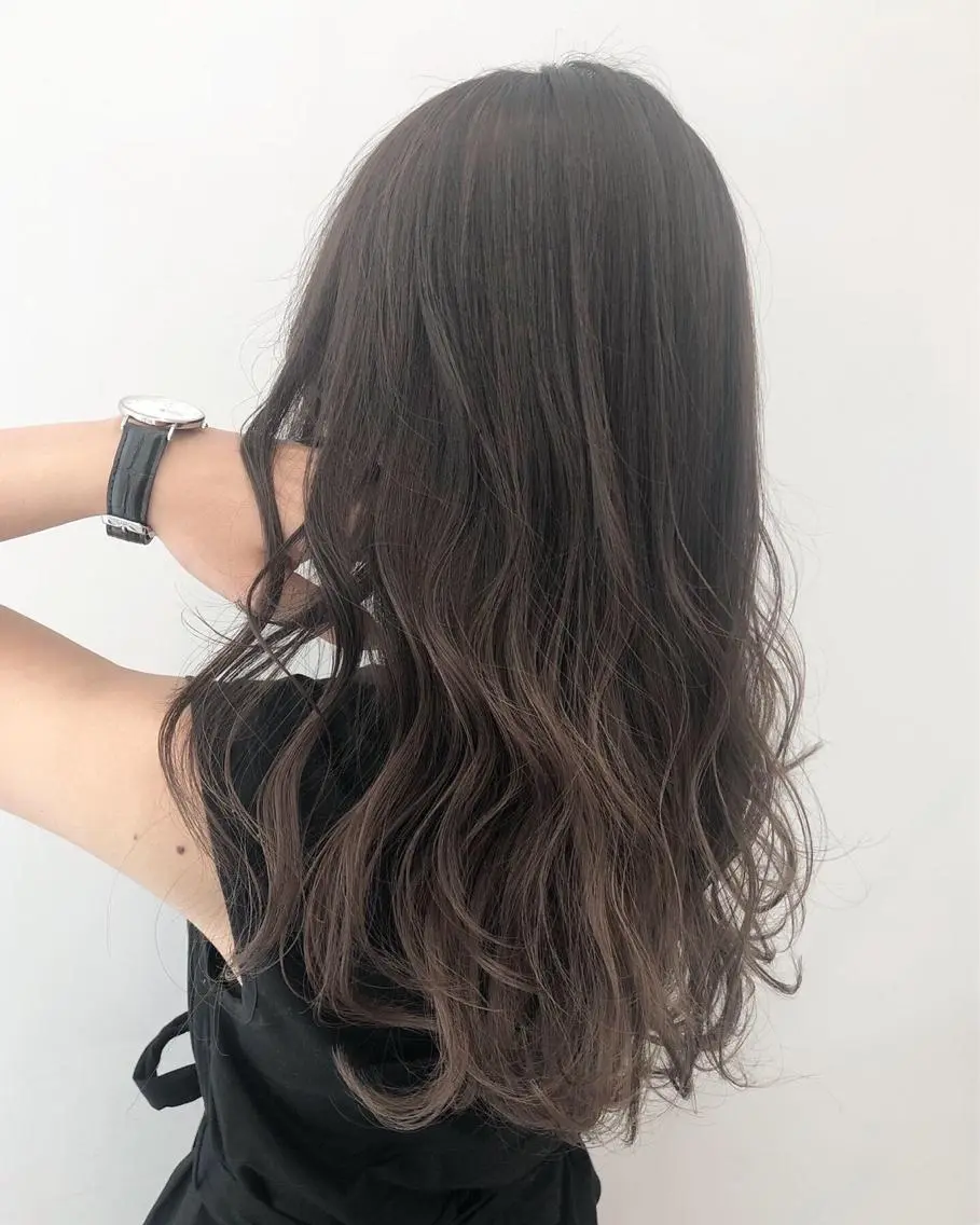 ロング カラー ヘアアレンジ 【公式】amble luxe池袋東口🩷のヘアスタイル