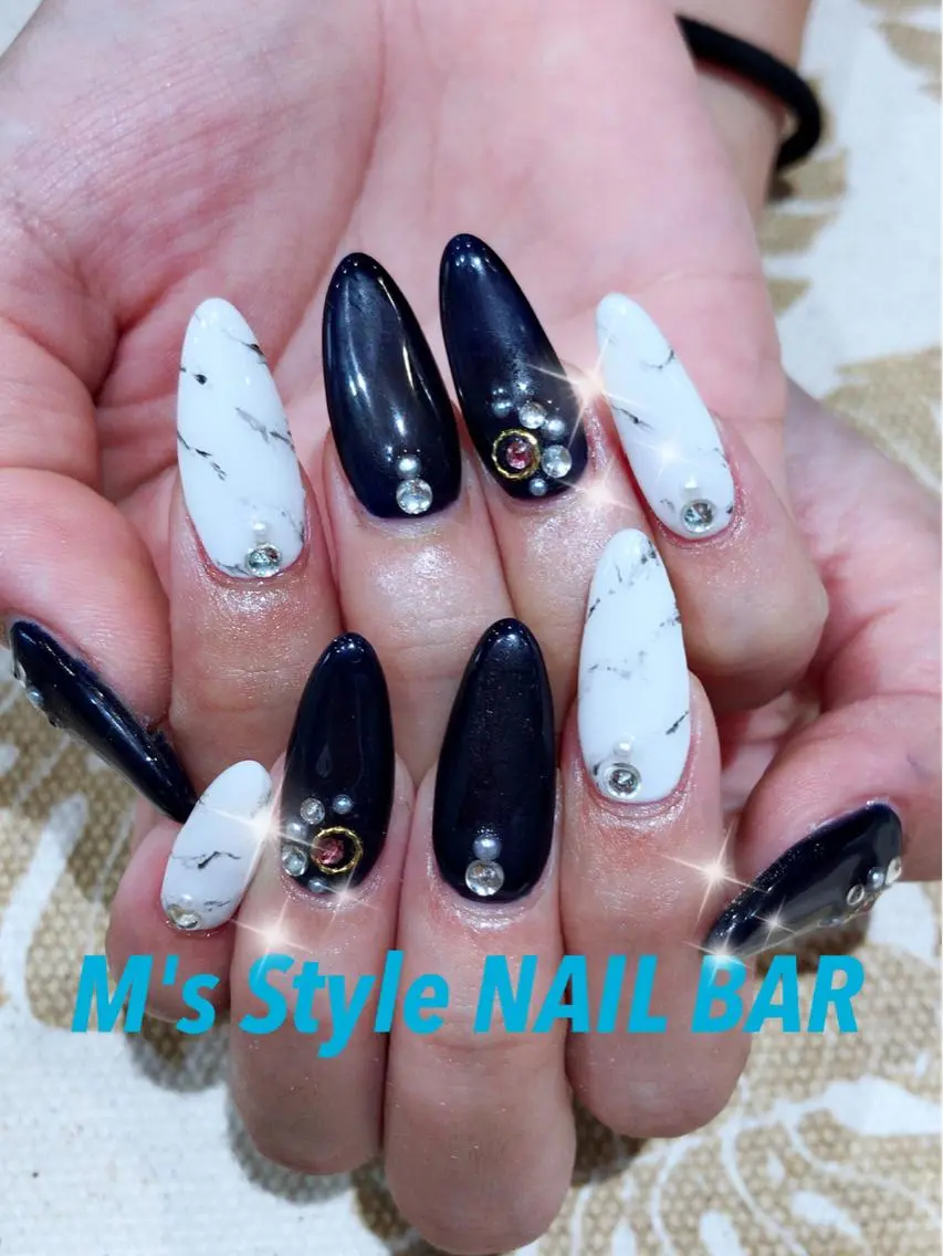ネイル 大理石ネイル(マーブル) 持ち込み ネイビー ハンドネイル M's Style NAIL BARのネイルデザイン