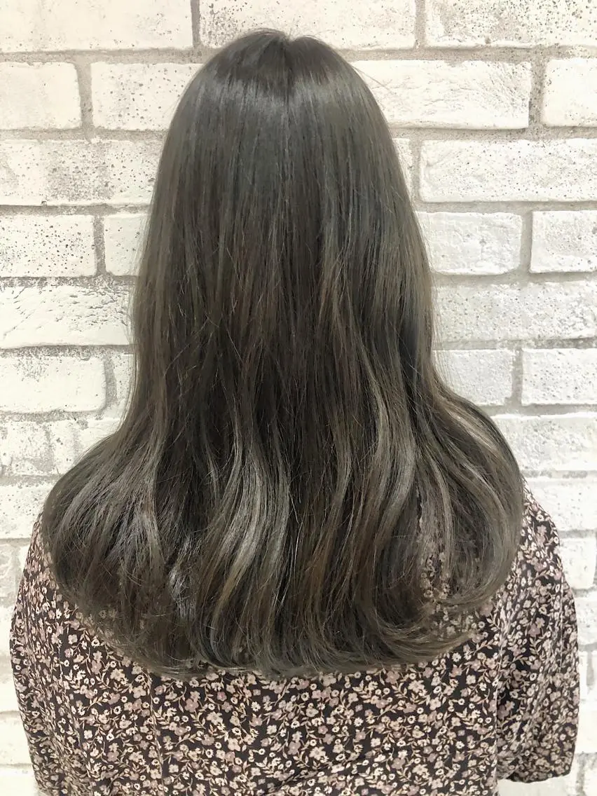 セミロング カラー グレージュ オリーブグレージュ オリーブグレー カット ヘアカラー 🌿ニュアンス/髪質 改善🌿Fukudaのヘアスタイル